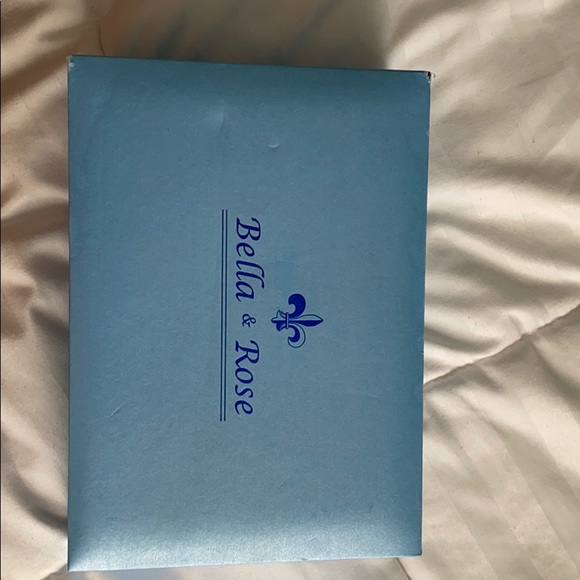 BELLA & ROSE Set - Picture 3 of 3